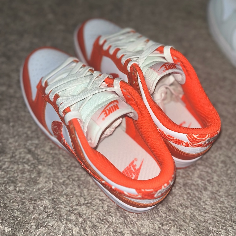 new Women’s Nike Dunk Low ESS “Orange Paisley”